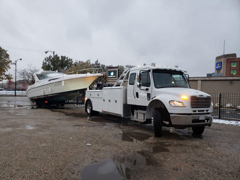 24 hour Chicago Towing service